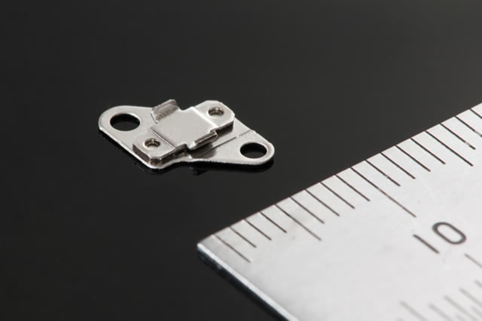 Benefits of Precision Metal Stamping in the Medical & Automotive Industry